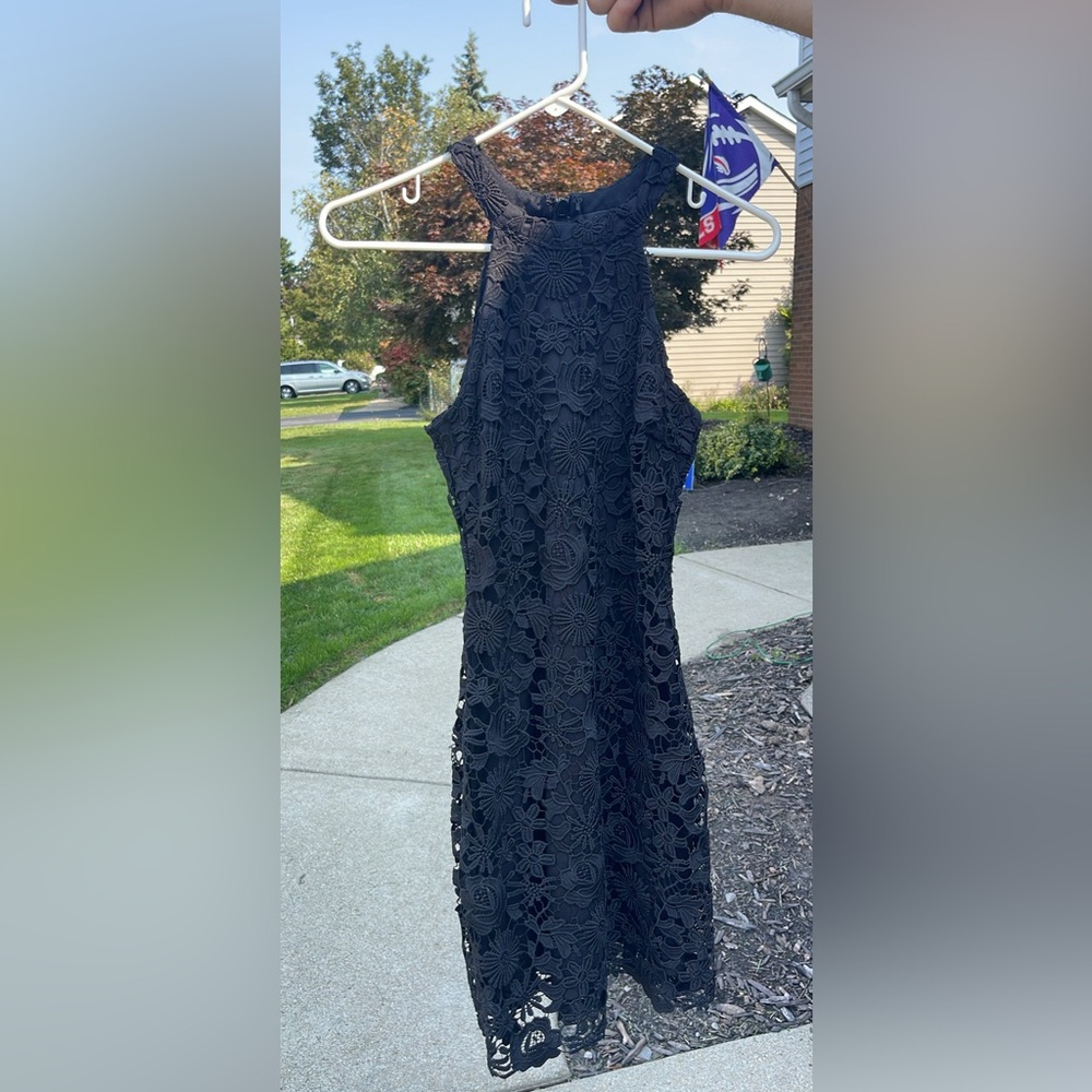 Black lace style dress worn once! In excellent condition. From Lulus AS - Picture 2 of 2